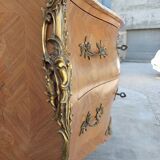 Louis XV chest of drawers in rosewood marquetry