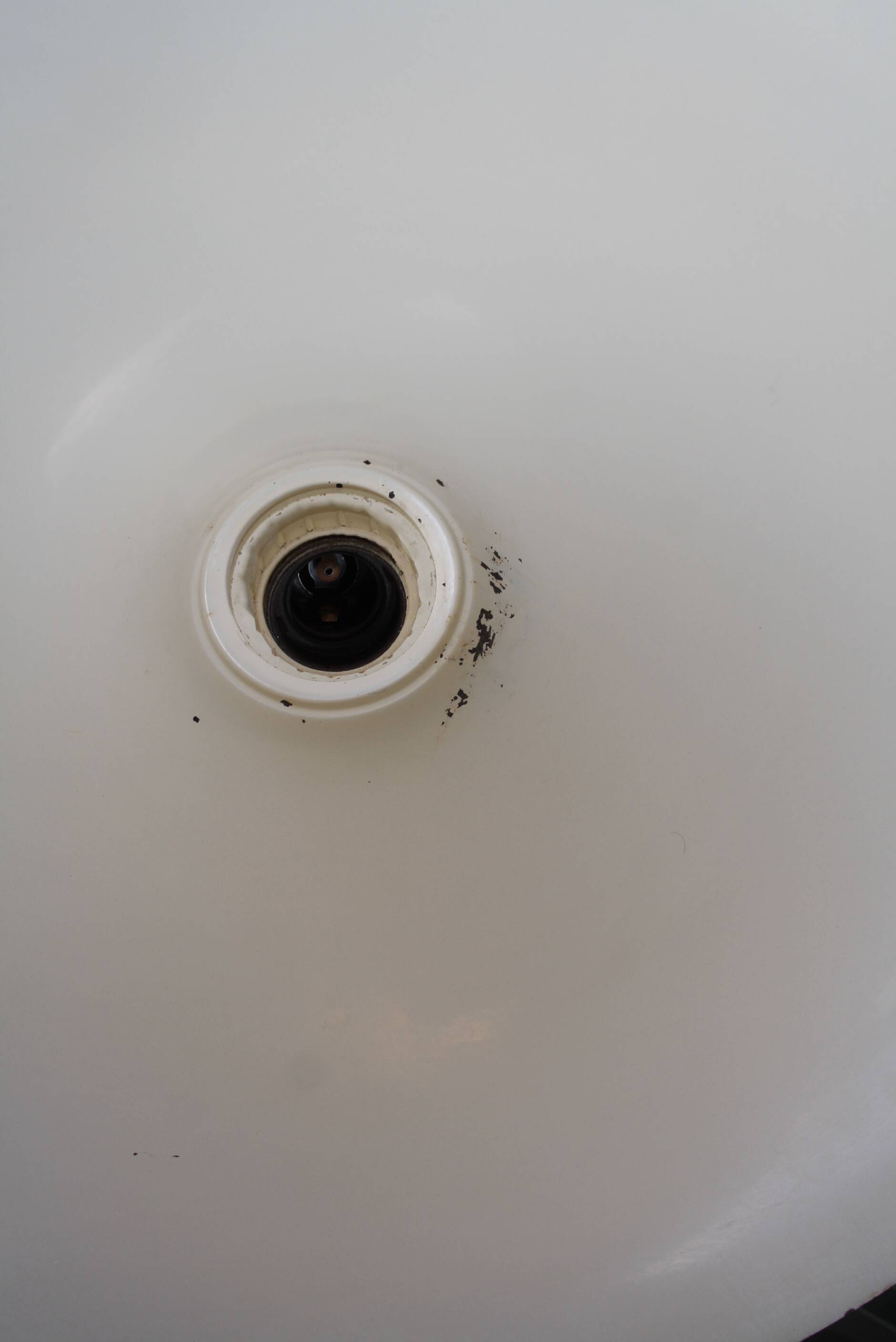 White metal suspension