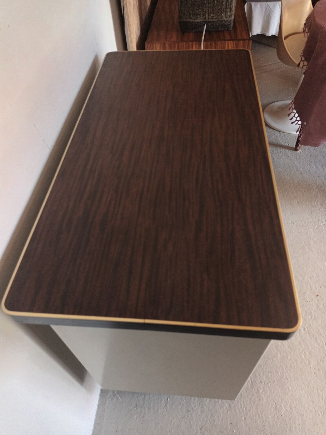 Small Strafor sideboard