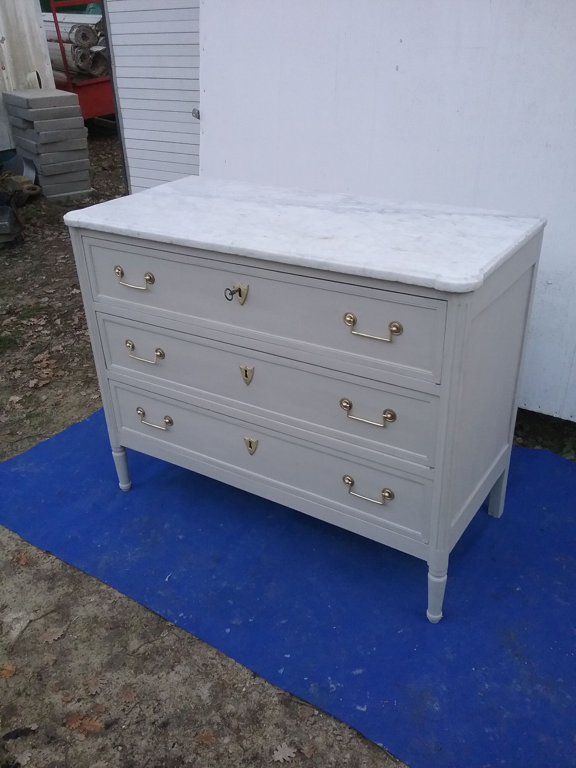 Commode style L XVI white marble