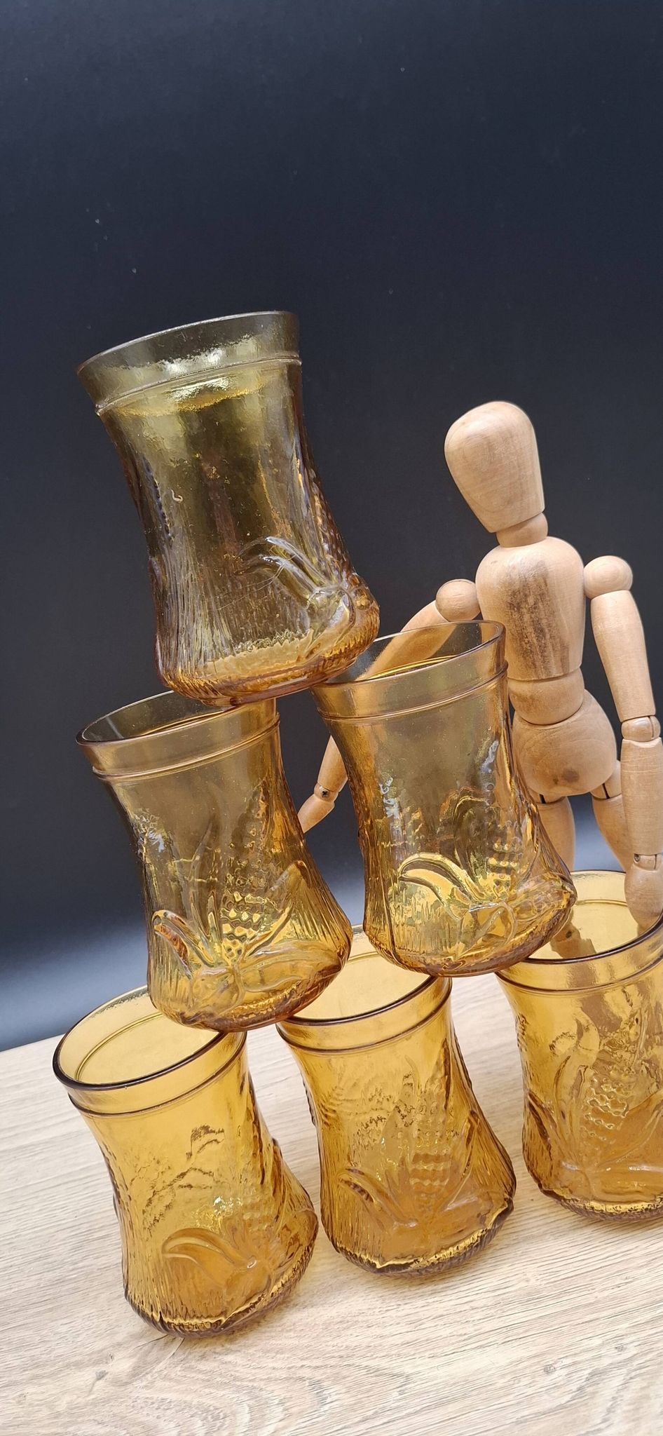 Set of 6 Italian ochre glasses