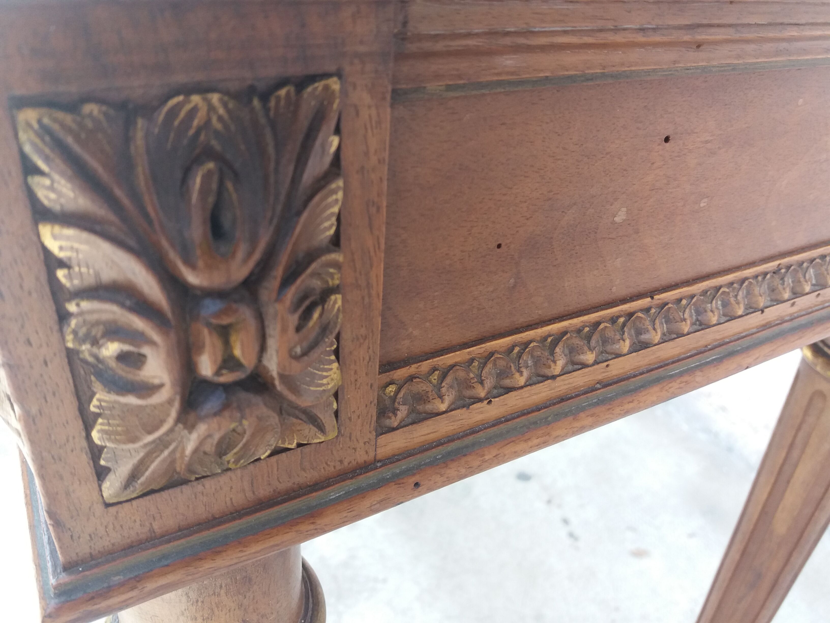 Console and table game at the end of the XIX century Walnut