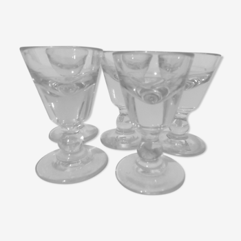 Lot of 5 foot glasses says pattern glass with thick bottom edge30/40