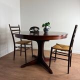 Baumann round extendable table