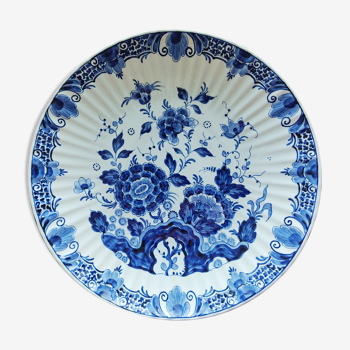 Plat Delft fleuri côtelé 35 cm de diamètre