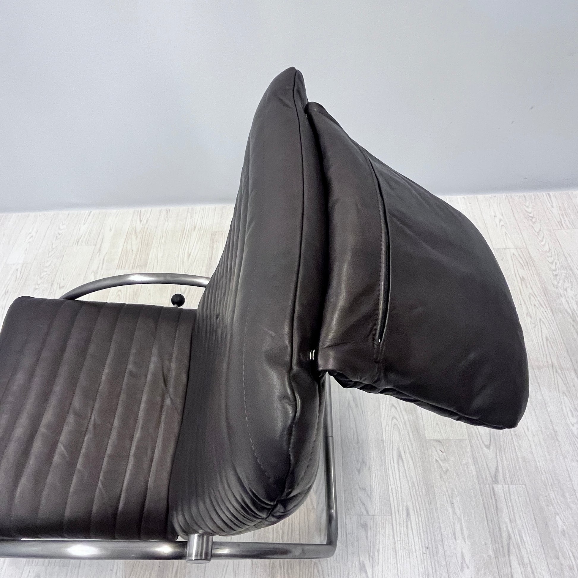 Leather lounge chair