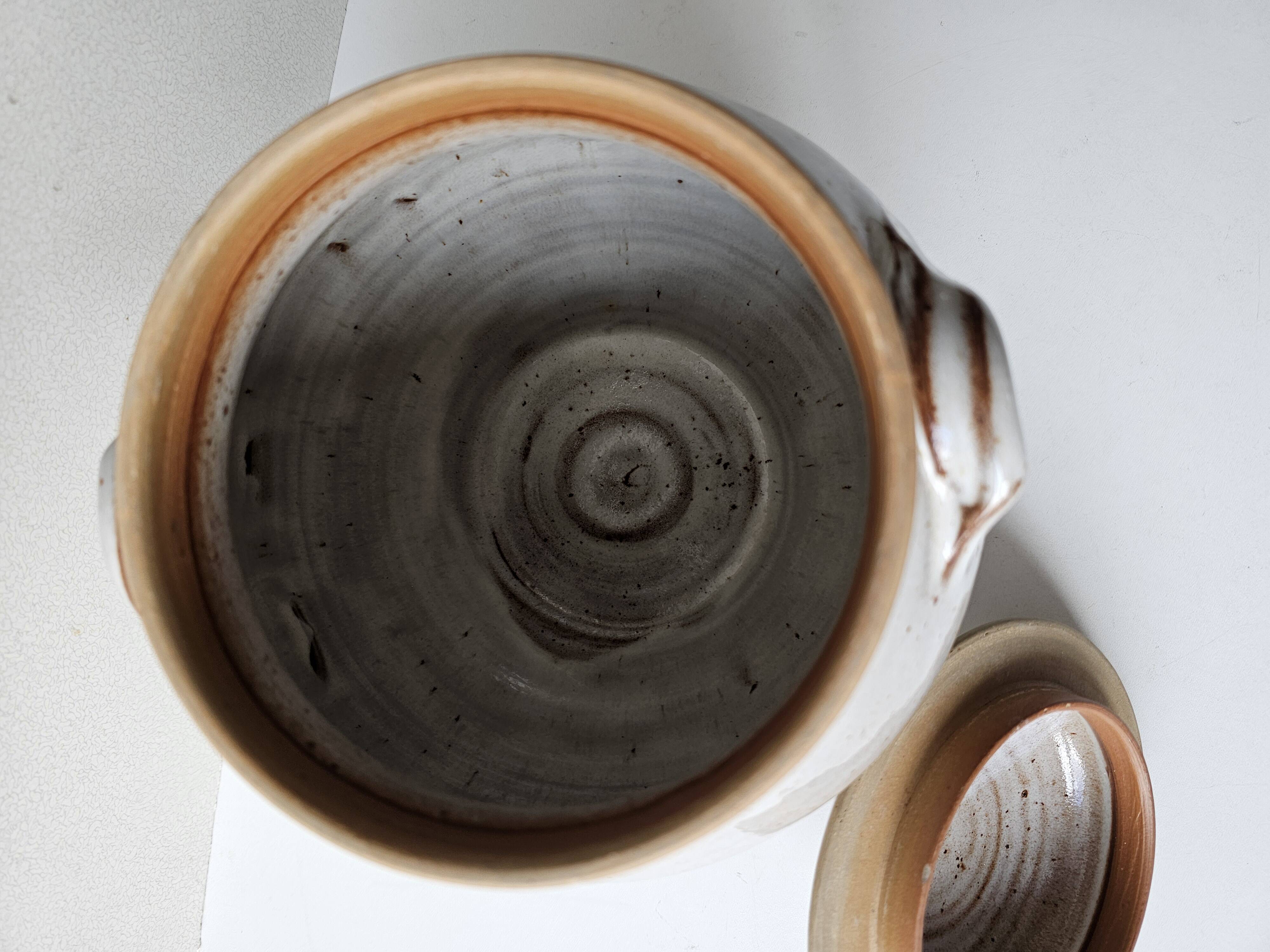 Soupière en grès céramique Signée Roger Jacques (Puisaye)