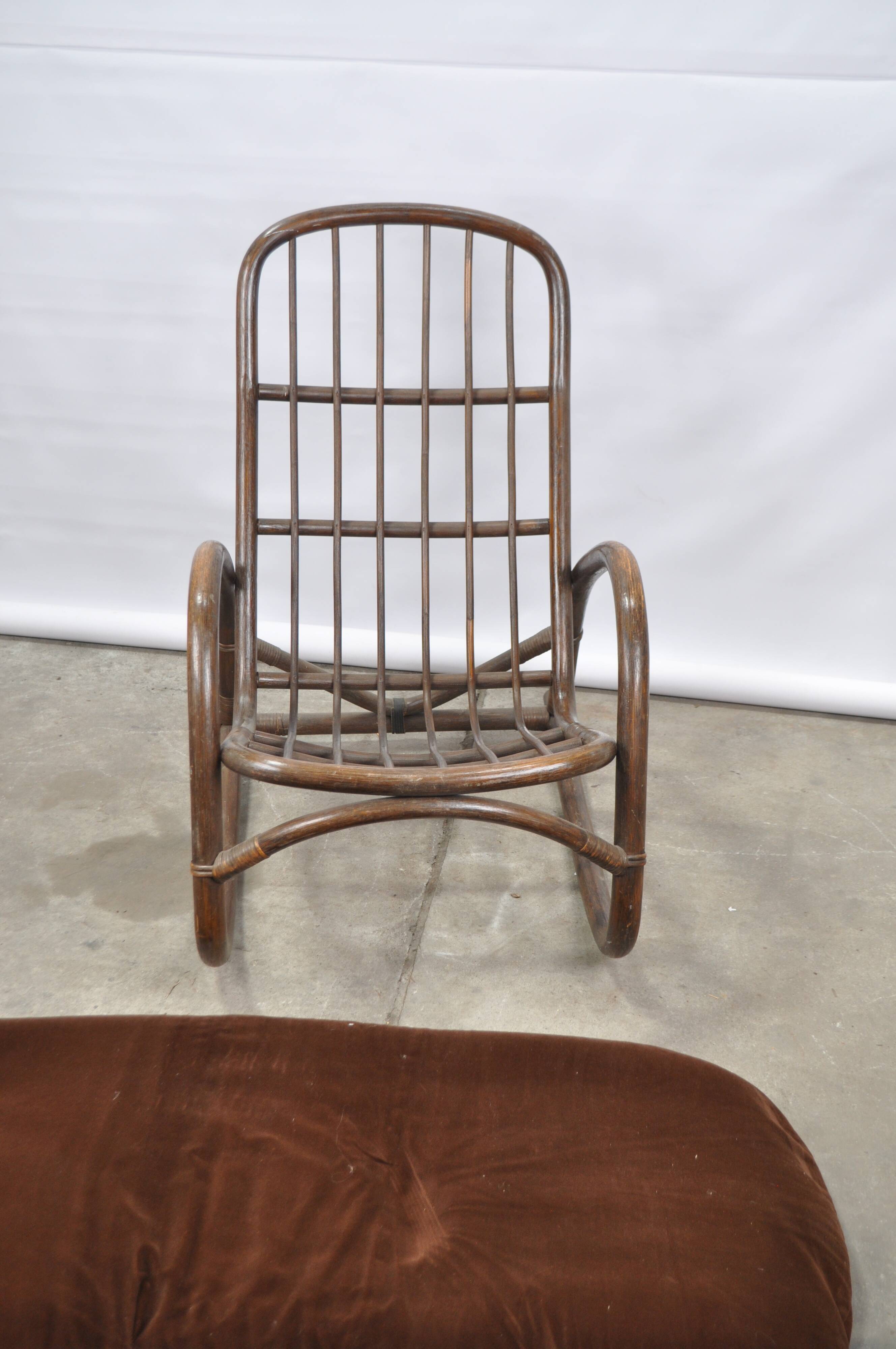 Fauteuil à bascule en rotin