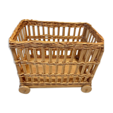 Coffre à jouets sur roulettes