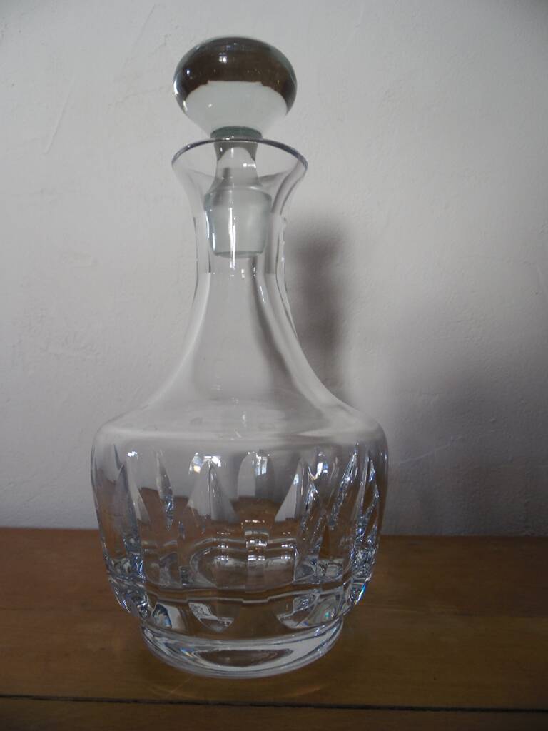 Hand-cut crystal decanter