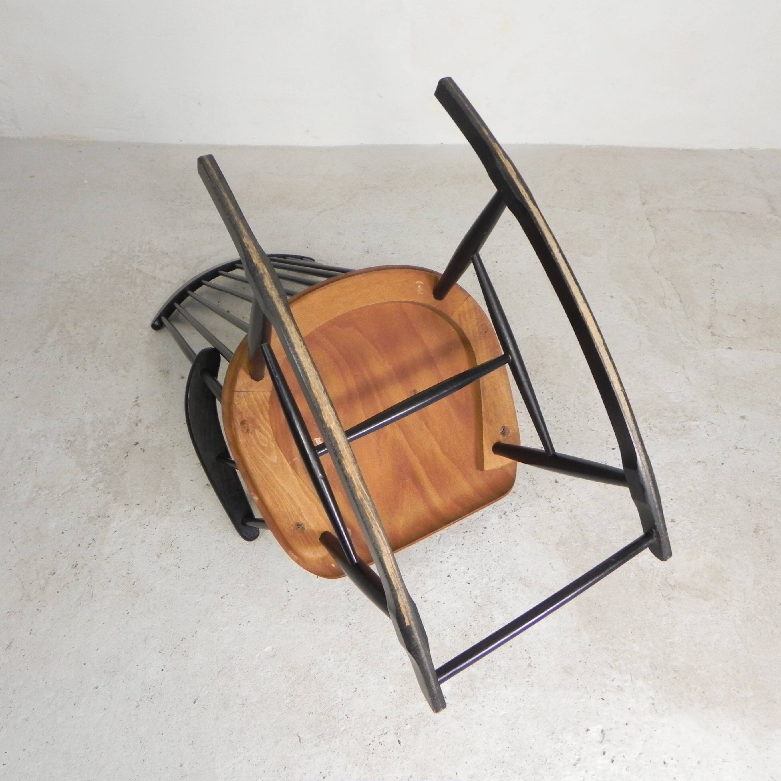 Spindle chair, rocking chair