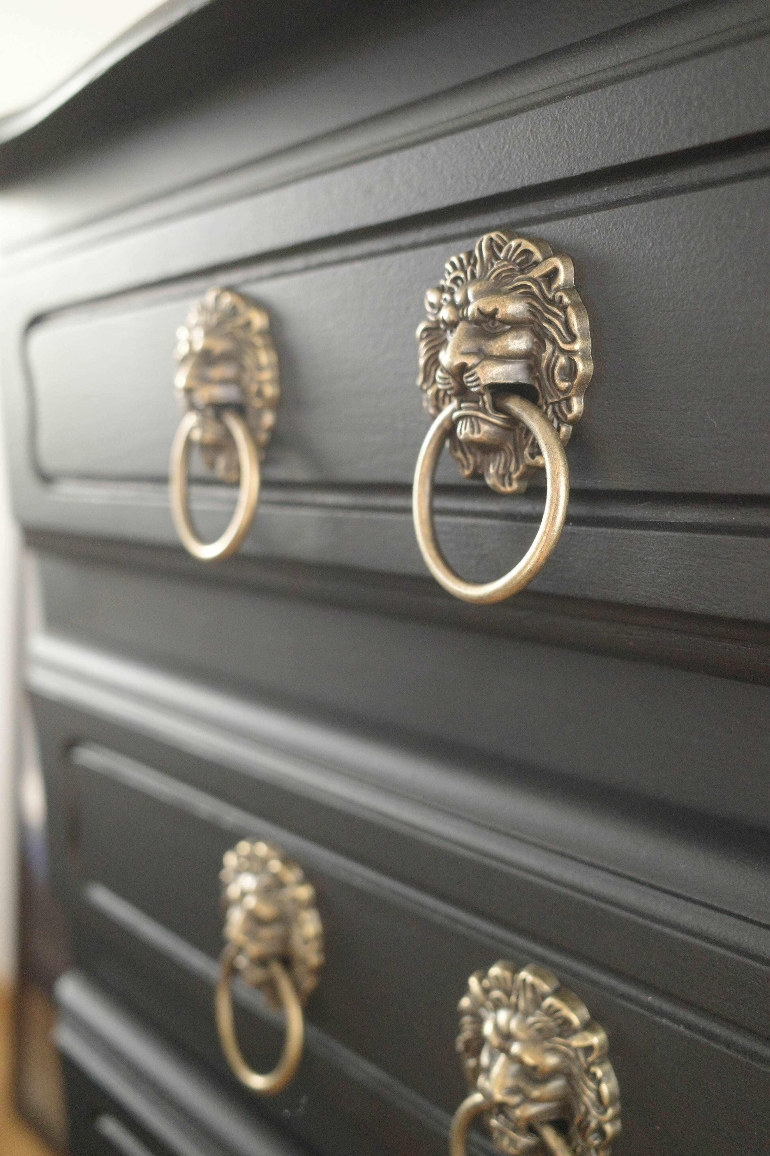 Vintage black chest of drawers