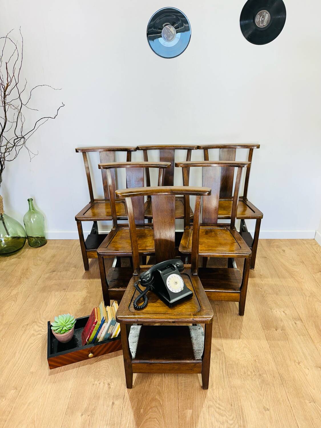 6 “pray to God” chairs