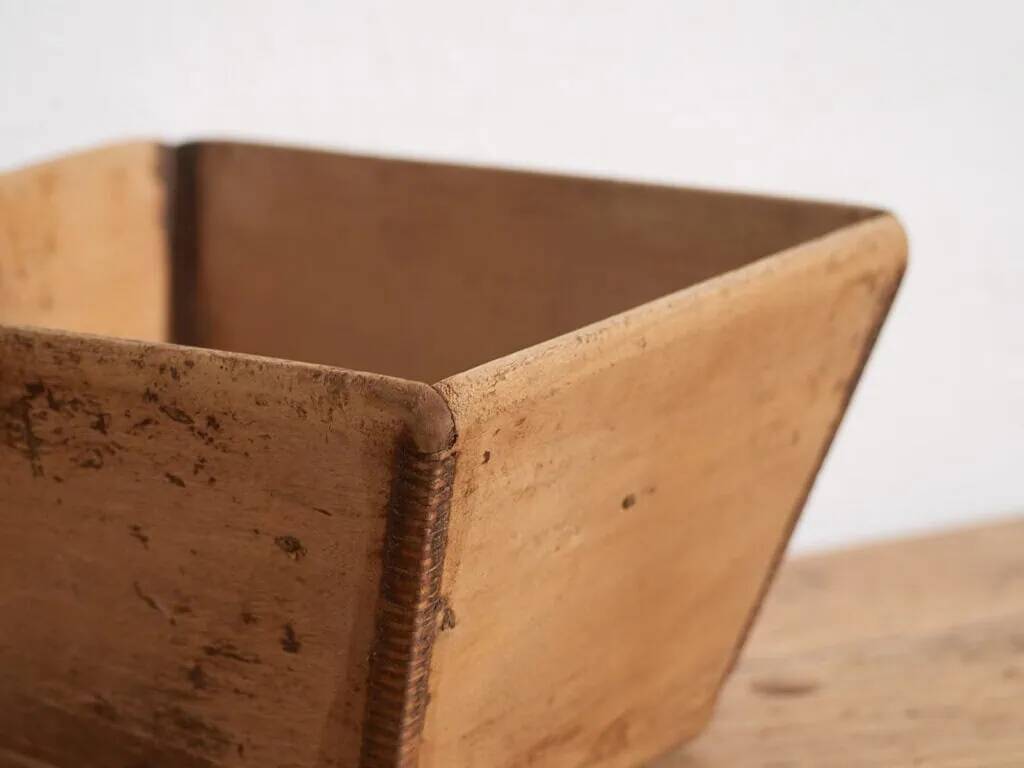 Small ancient bowl in primitive style (c.1920) #9