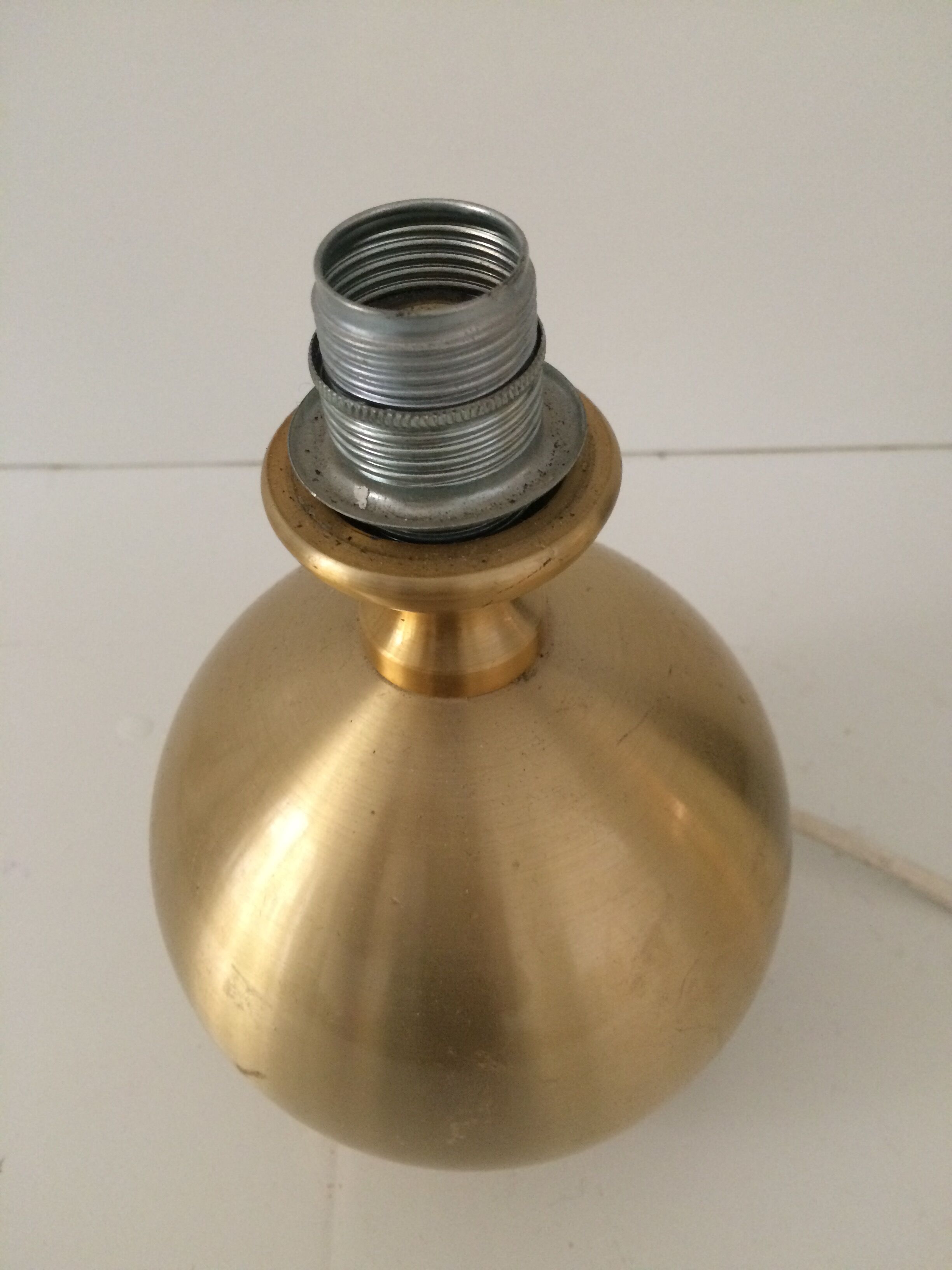 Vintage golden metal ball lamp foot