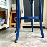 Sea stool in navy blue arched beech