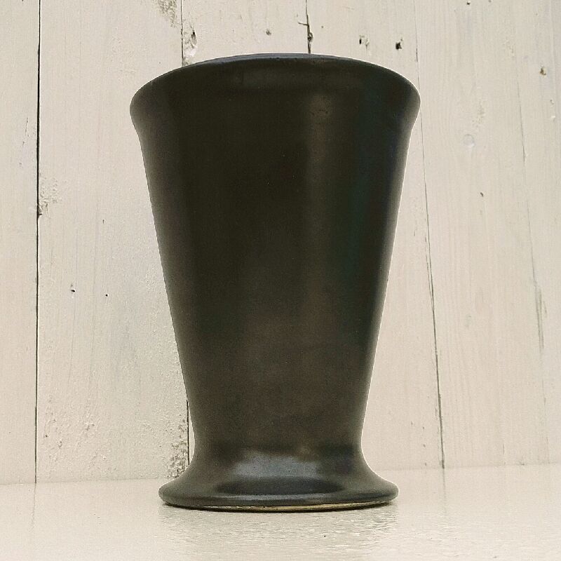 Vintage vintage iridescent black ceramic vase