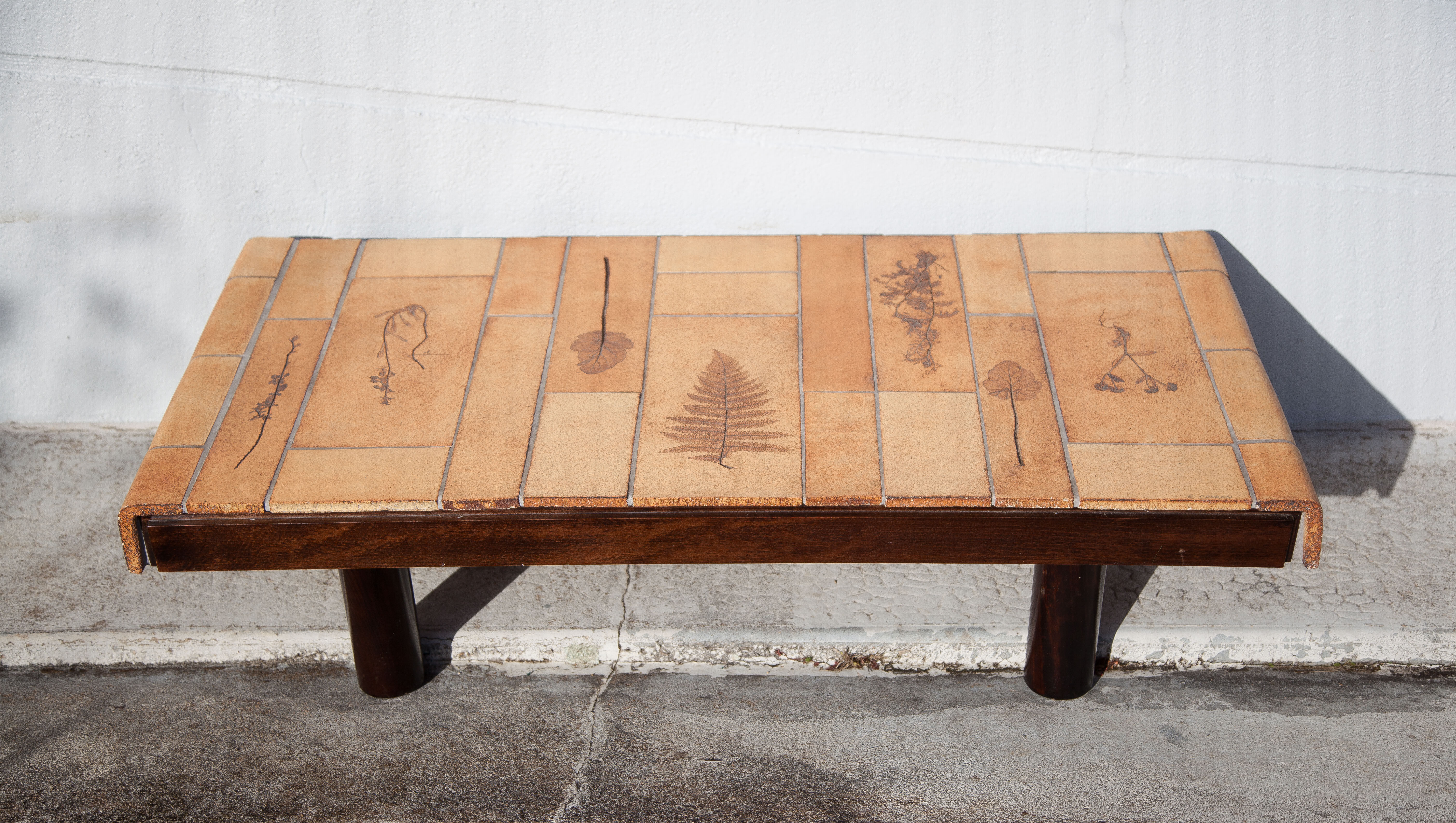 Coffee table roger Capron ceramic and wood herbariums, signed table, 60s
