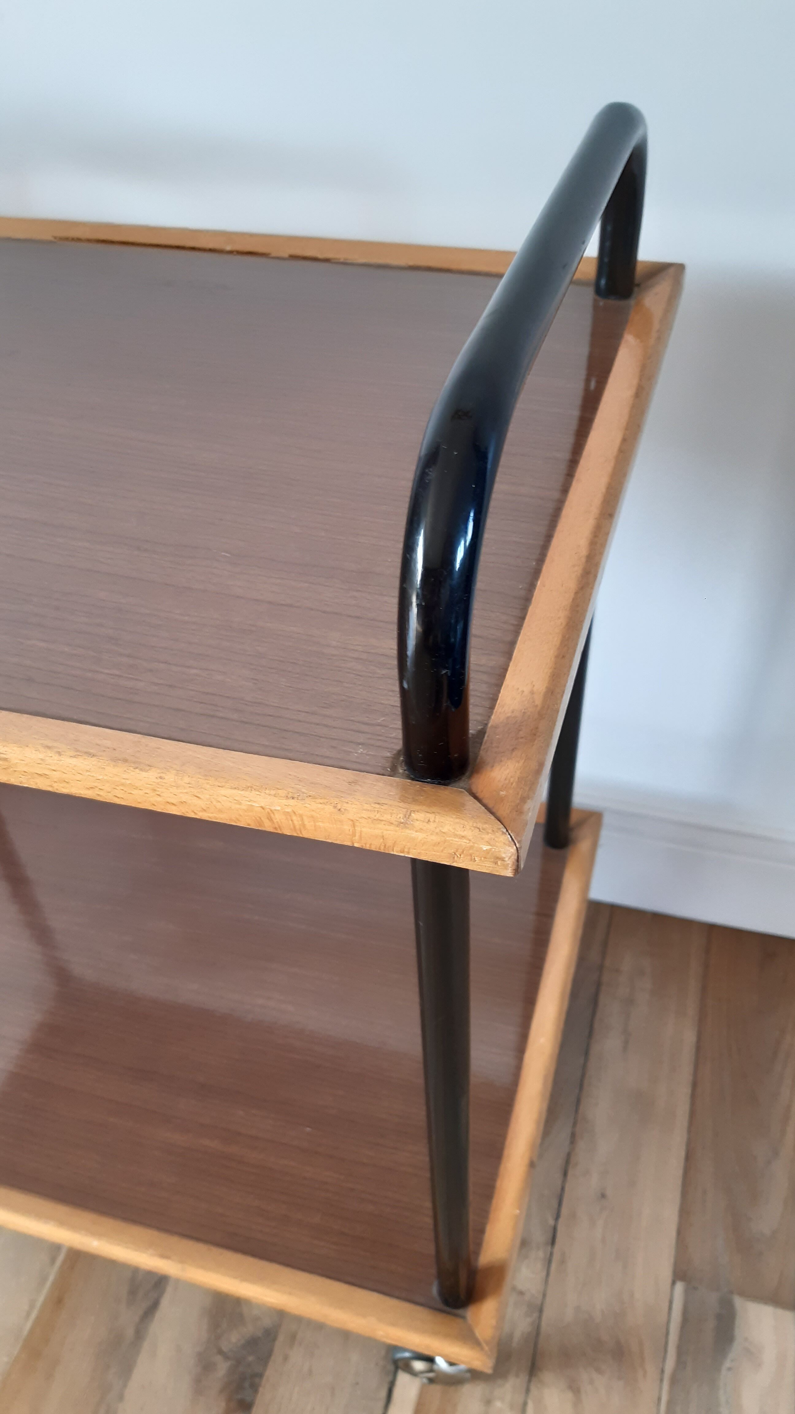 Served in beech wood and formica 60s