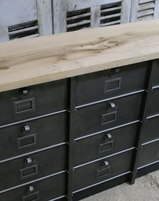 Industrial storage cabinet 12 strafor valve and solid oak top