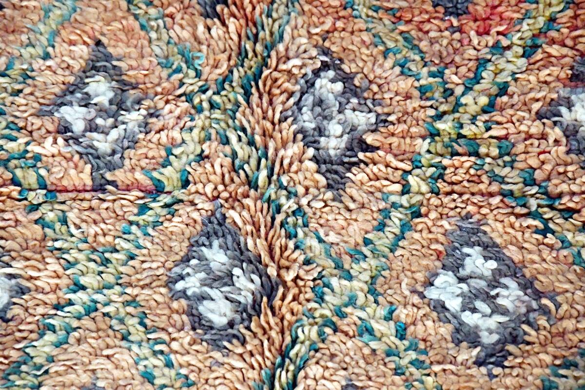 Moroccan Berber rug Boujaad vintage 354 x 133 cm