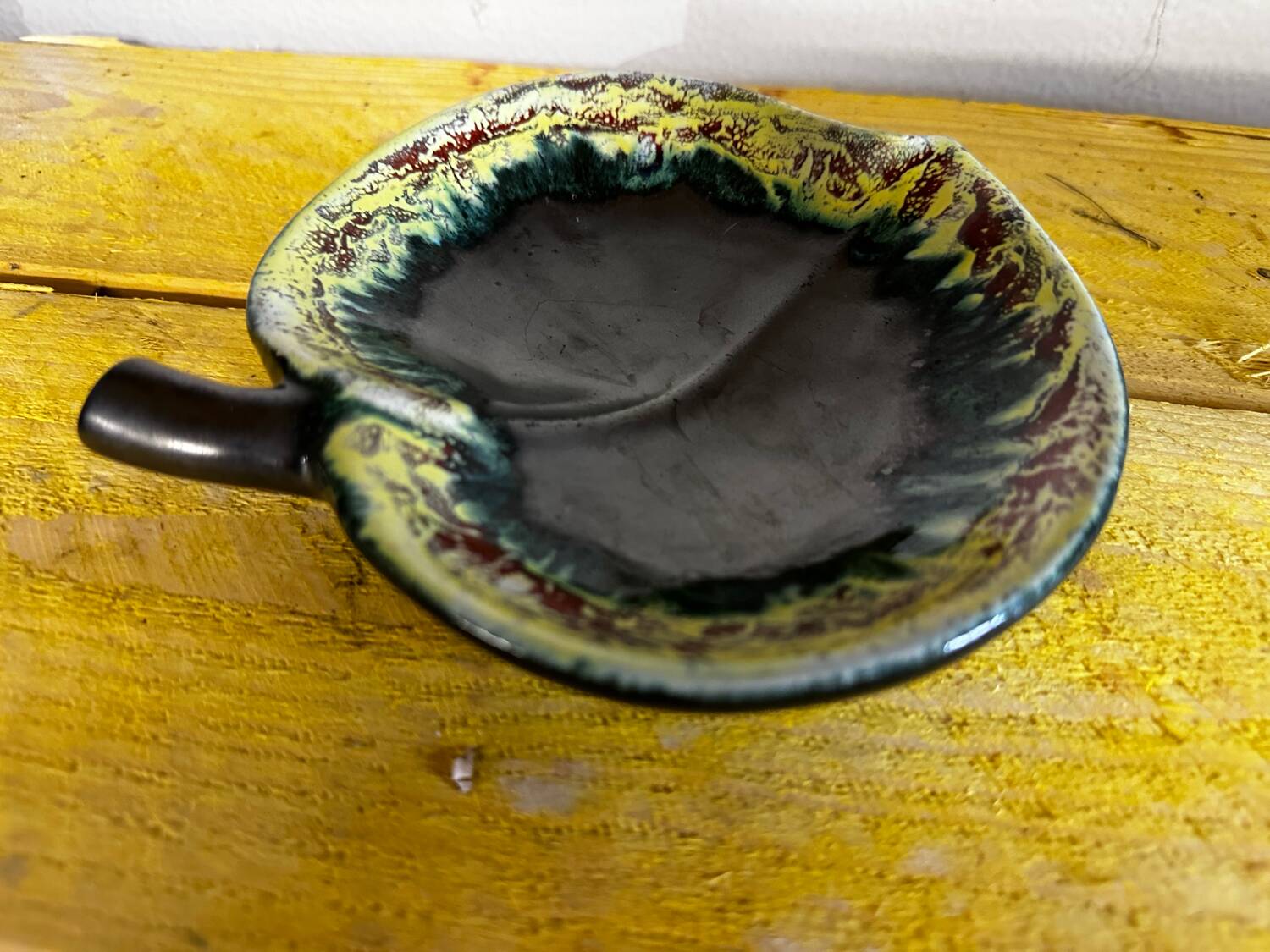 Vintage Ceramic Apple-Shaped Bowl/Trinket Dish