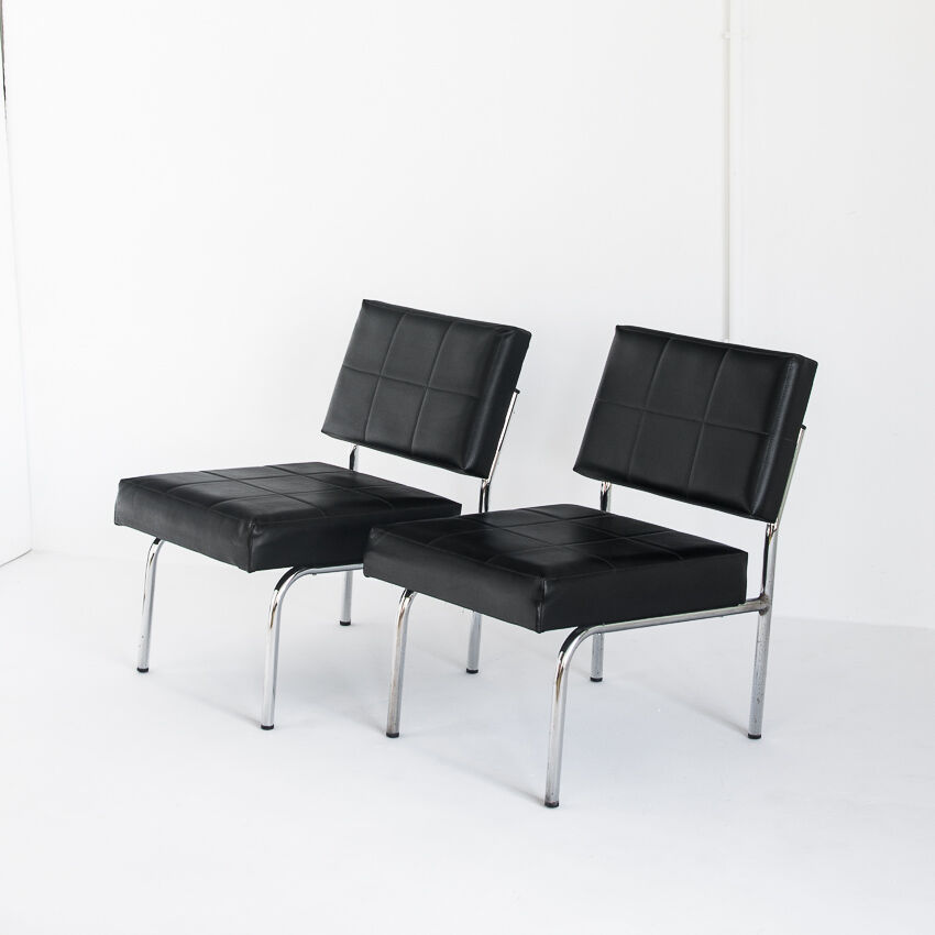 Pair of vintage low armchairs in chrome metal and skaï, Spain 1970
