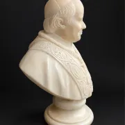 Ancient bust of Pope Pius IX in carved alabaster – 19th century
