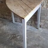 Corner side table
