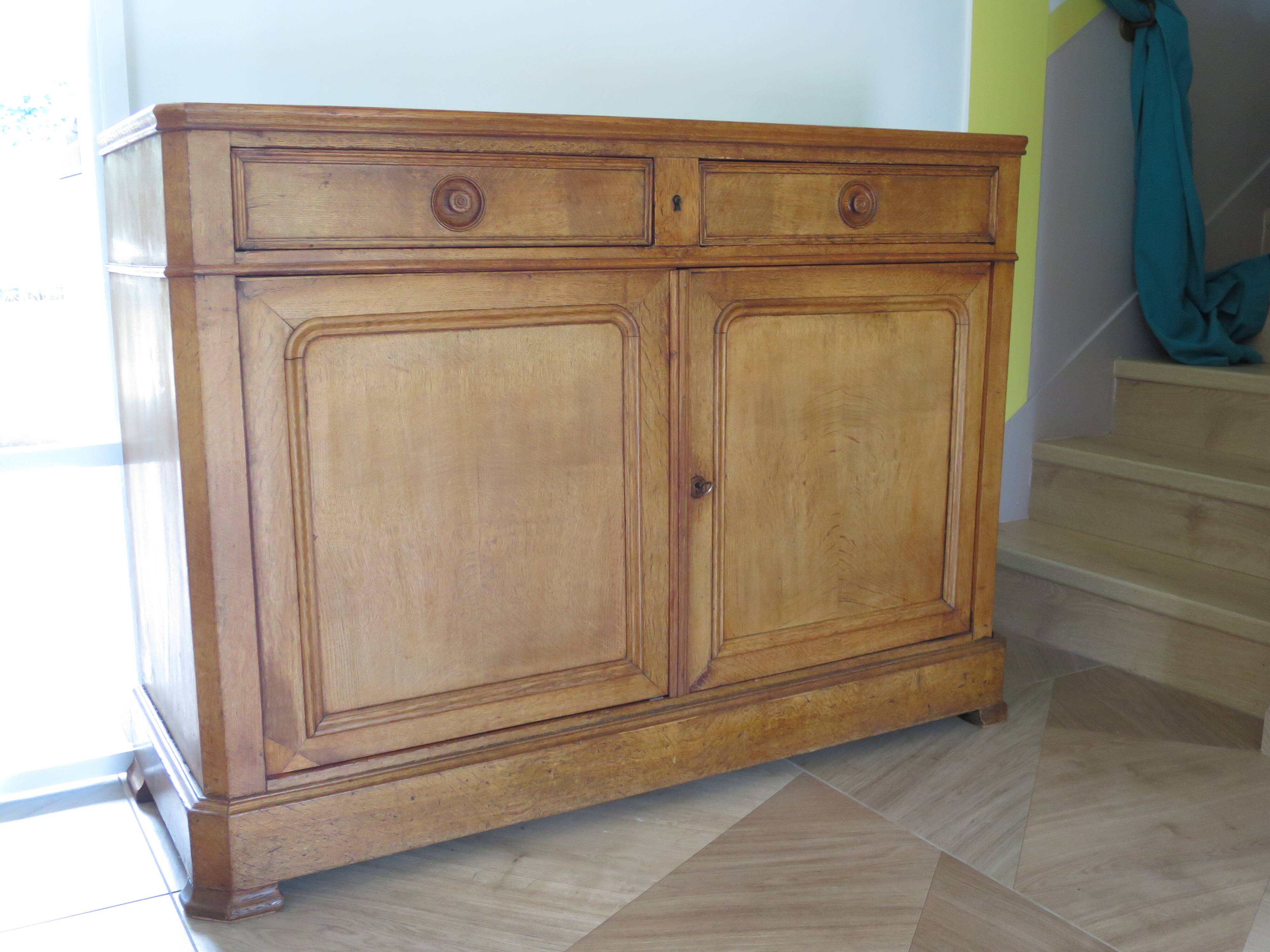 Old - Beautiful solid oak sideboard - 2 doors - 2 drawers in golden oak color