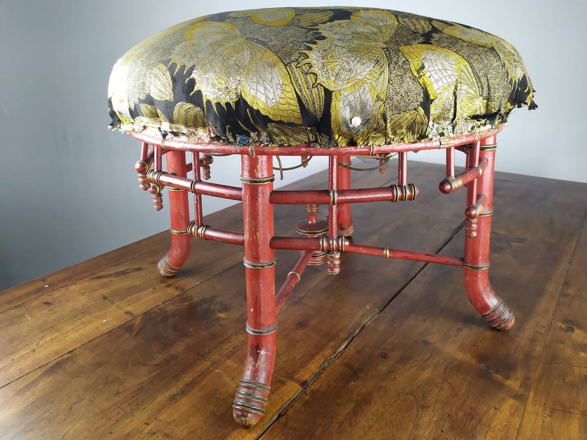 Napoleon III bamboo pouf