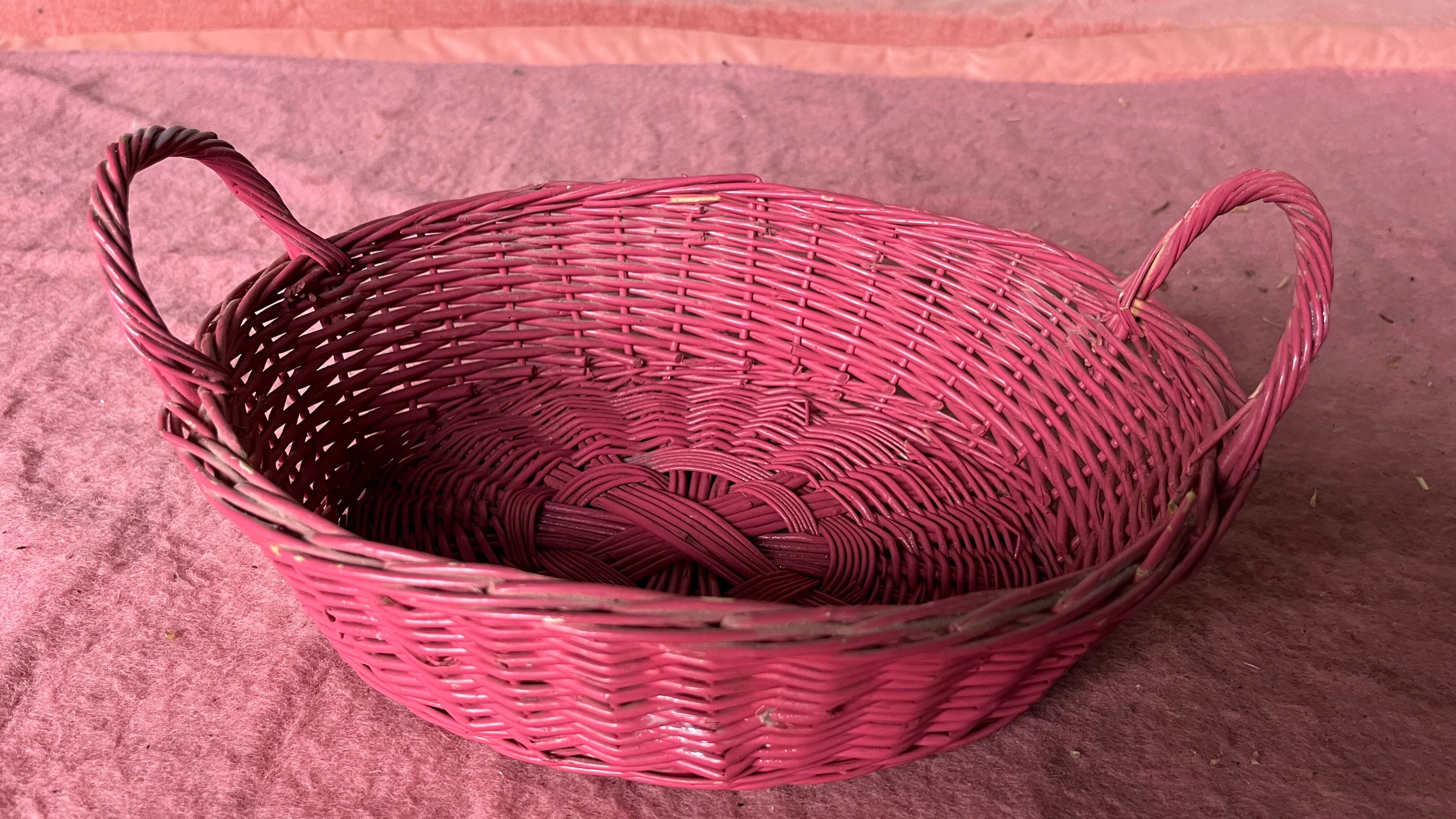 Pink wicker basket 2 handles