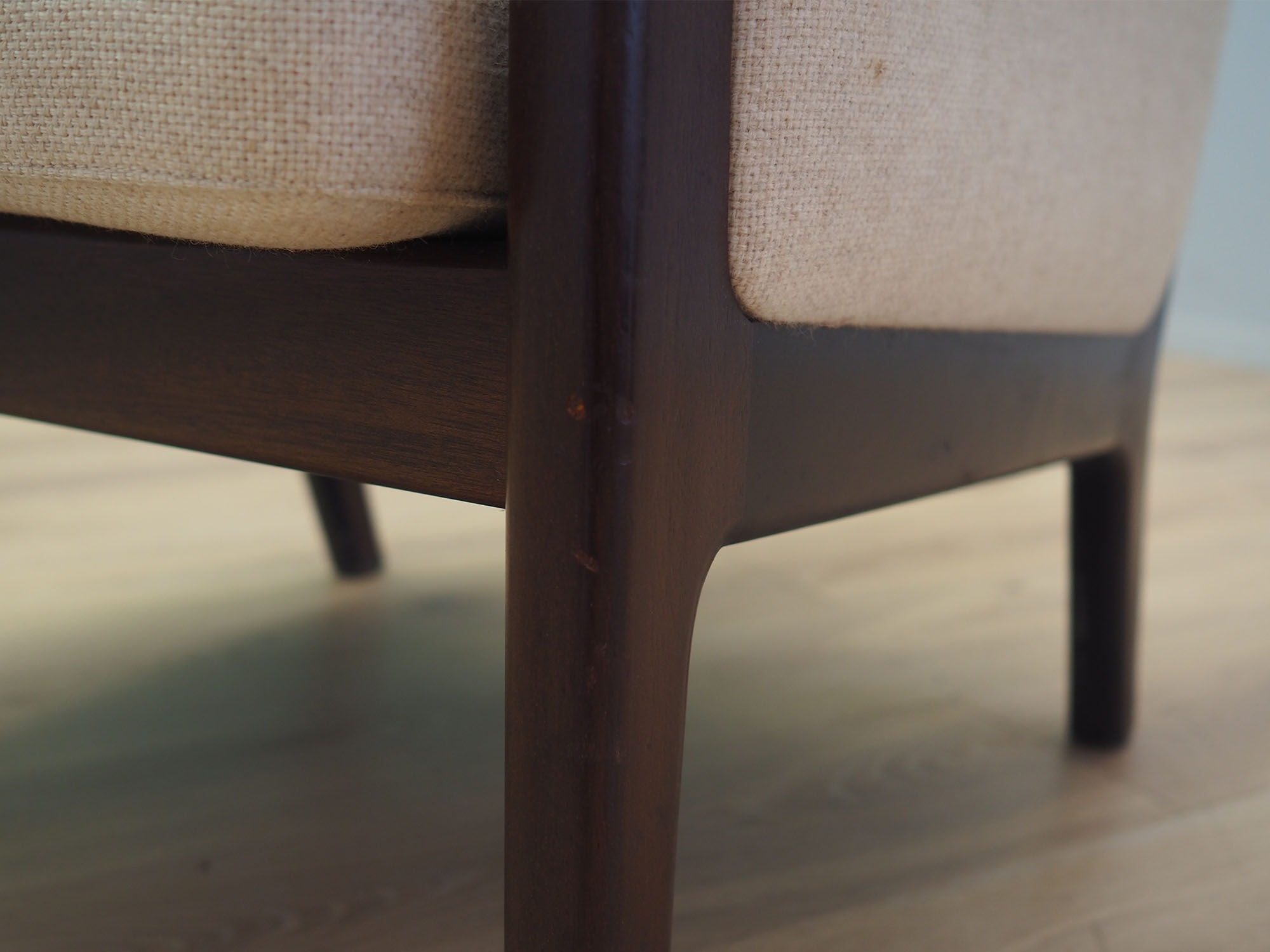 Fauteuil beige, années 1970, design danois, fabriqué au Danemark