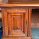 Bibliothèque-bureau dans le style Henri II