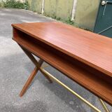 Scandinavian 60s teak desk with 2 drawers.