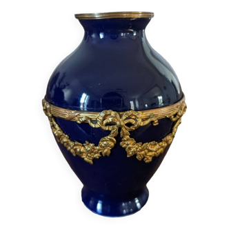 Vase en porcelaine