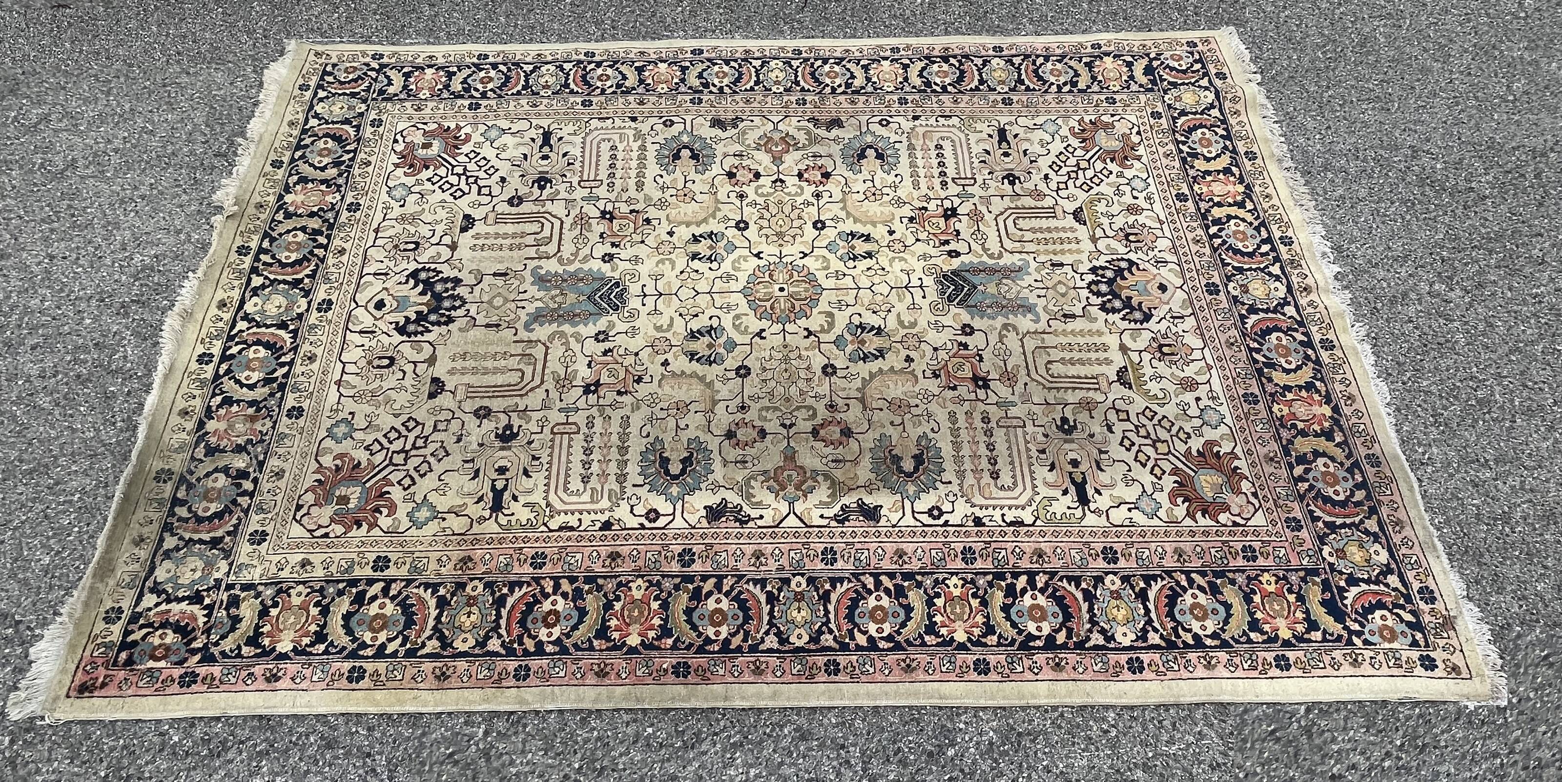 Iranian Tabriz oriental rug - handmade: 3.30 X 2.40 meters - wool on cotton weft