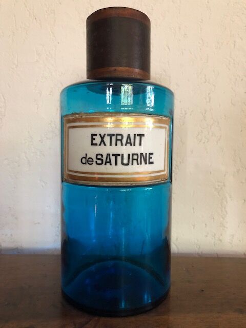 Napoleon III medicine jar