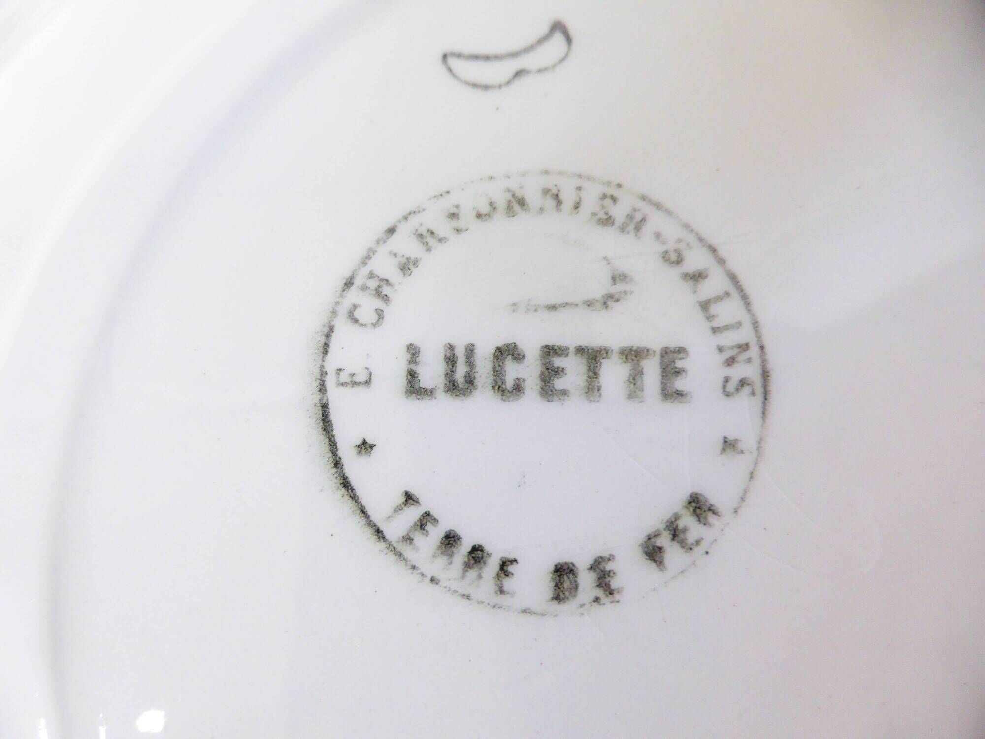 4 flat plates in iron earth of the Salins model Lucette 210804