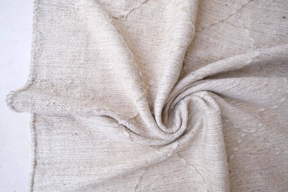 Small Kilim Rug Zanafi Beige - 140 x 100 cm
