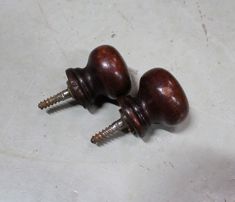 Rocking chair and his foot rest, in beech 1900