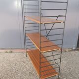 String shelf on feet