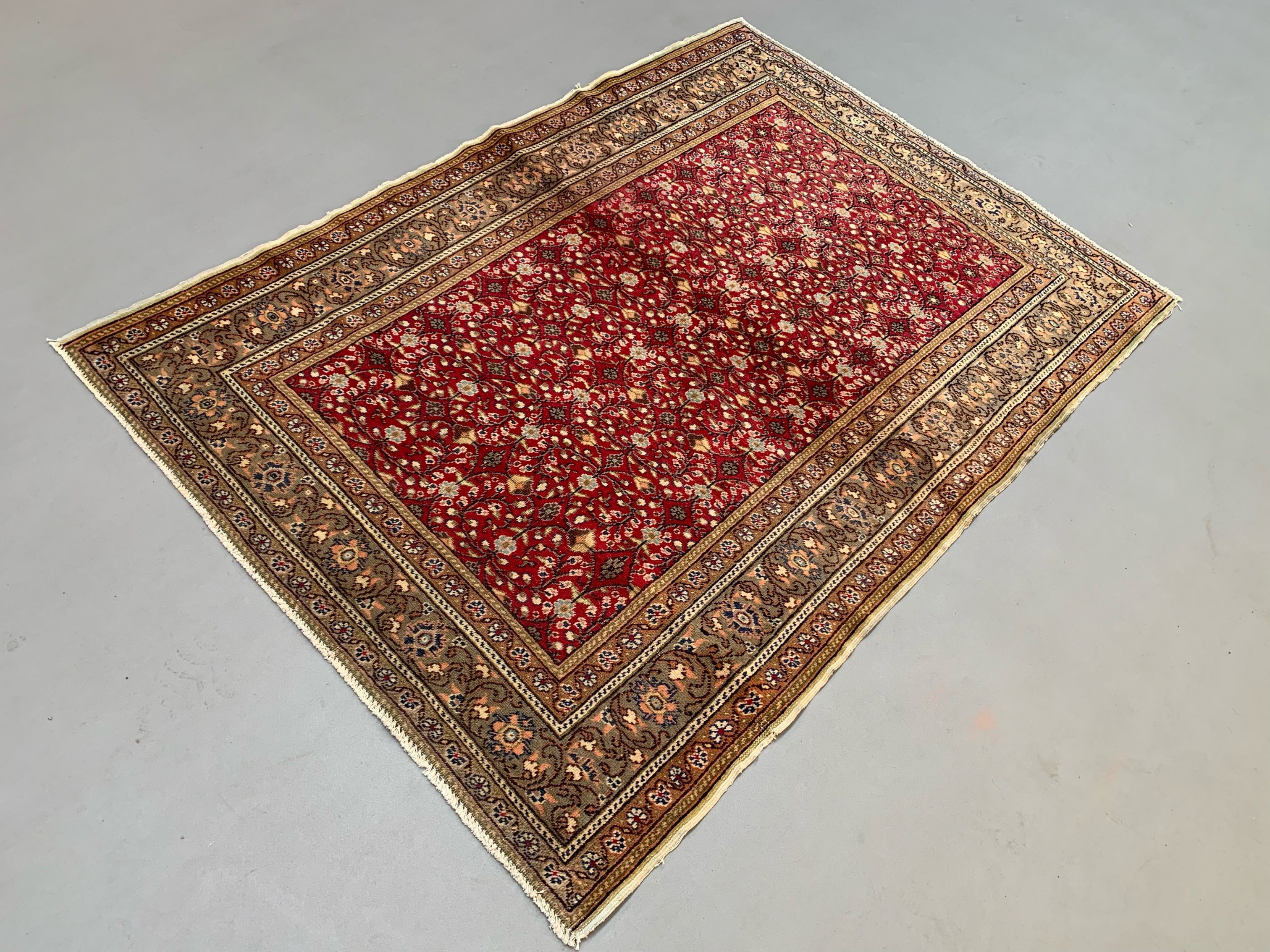 Vintage turkish rug 173x122 cm shabby carpet central anatolian medium