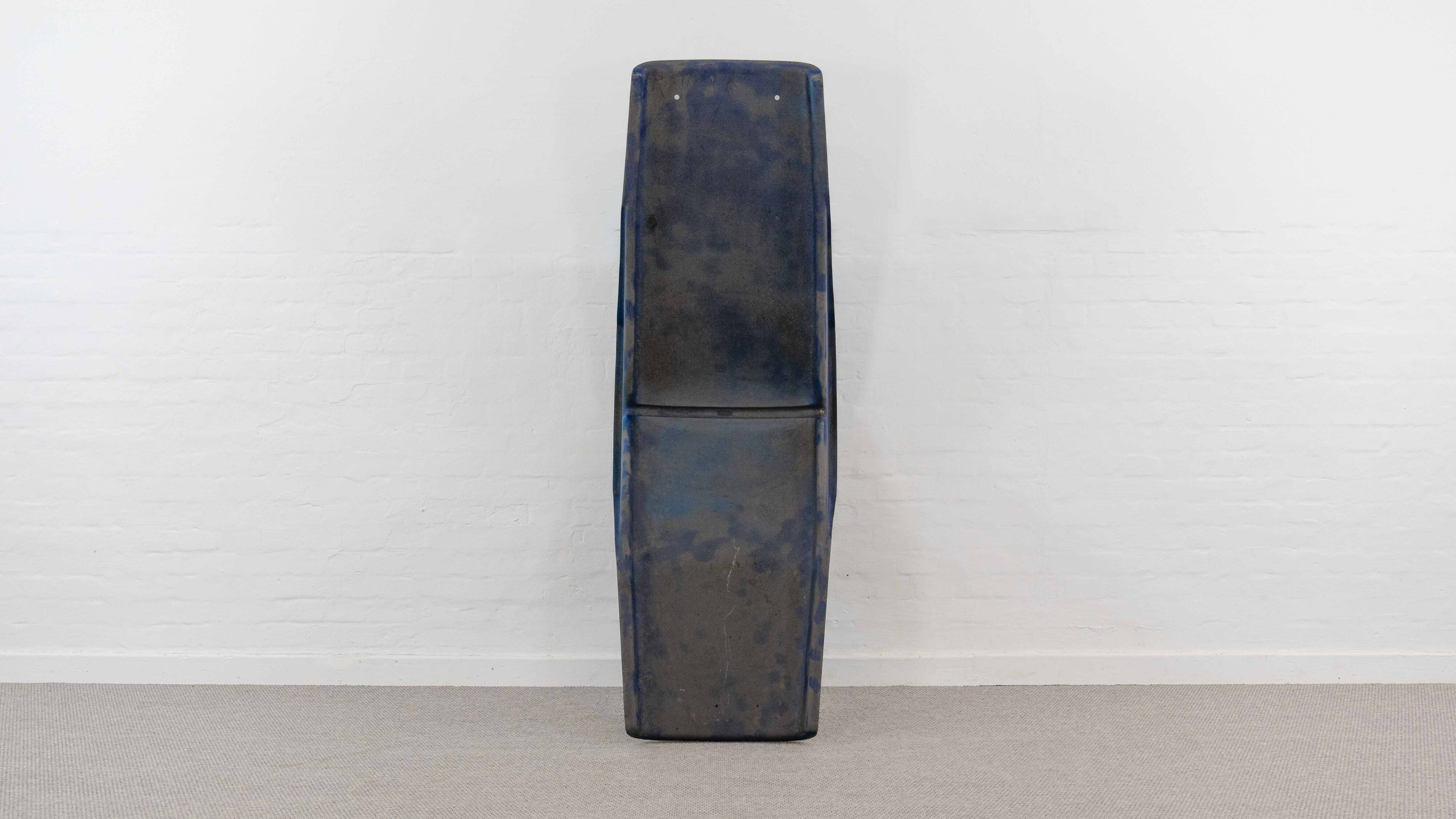 Model “serpentina”, designed in 1976 by burkhard vogtherr for rosenthal einrichtungen.