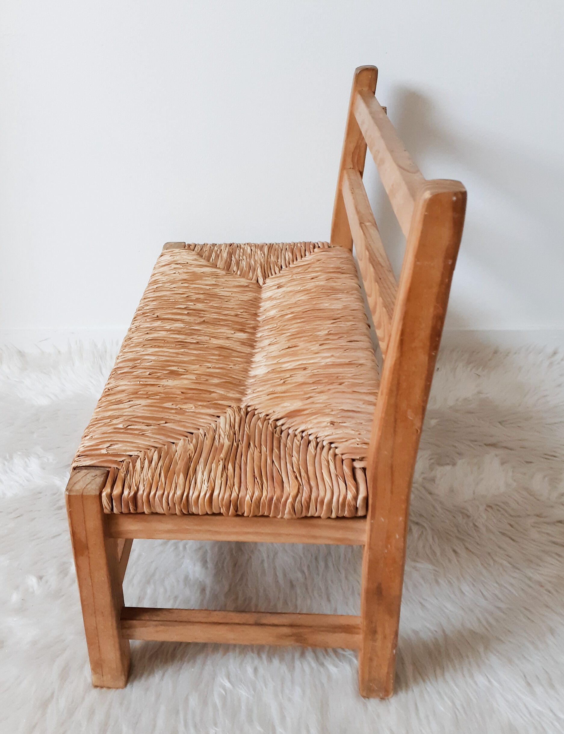 Banc enfant en bois et paille, vintage