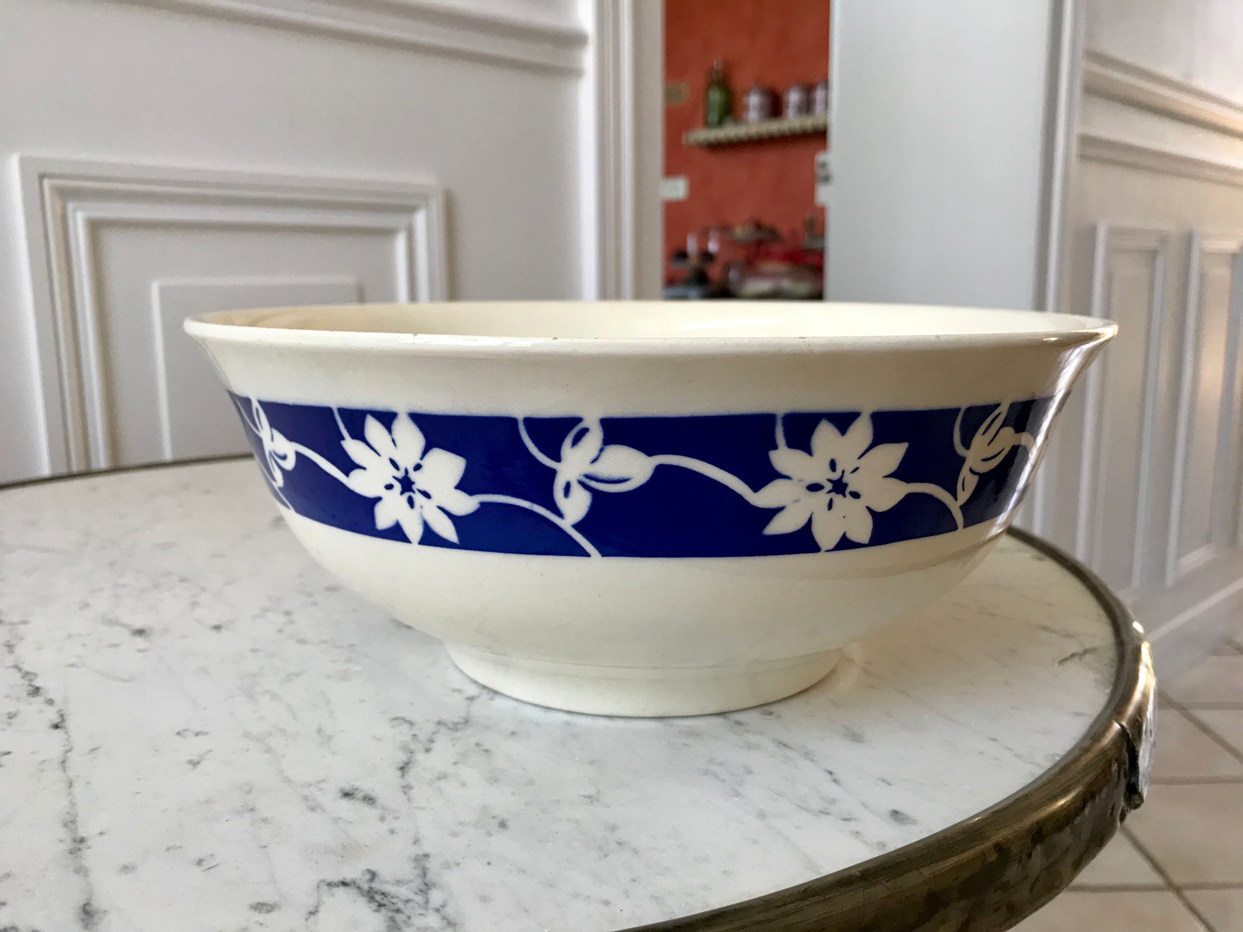 Salad bowl Badonviller blue klein 30s
