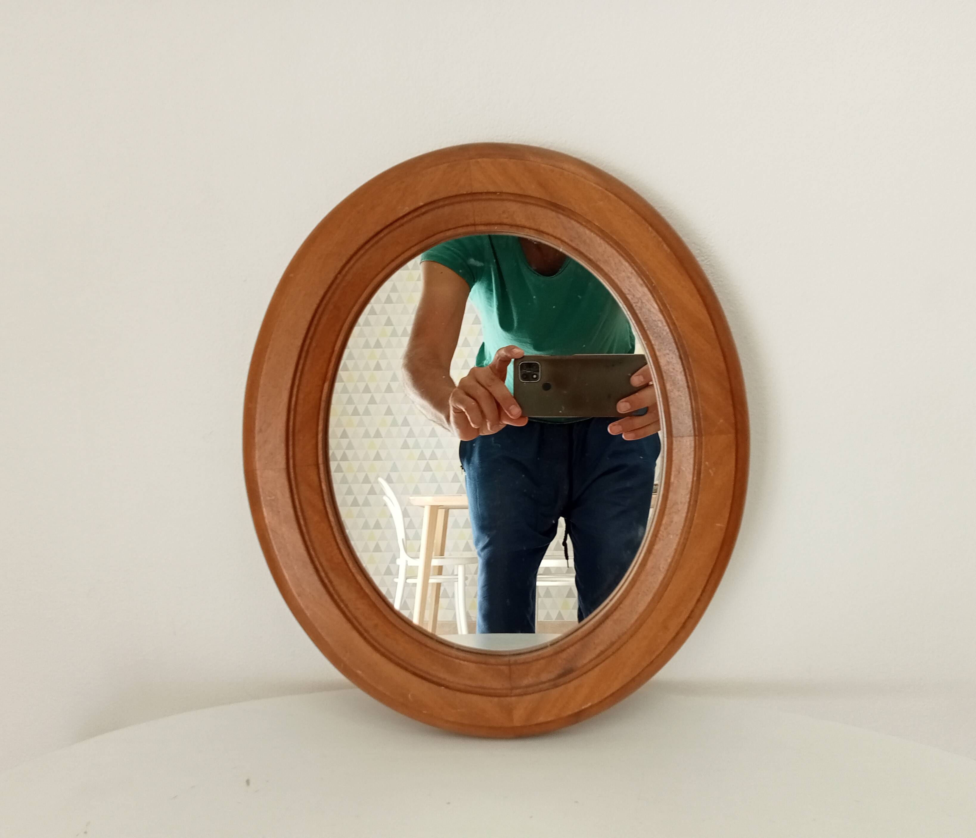 Vintage oval mirror in solid oak 36*31 cm