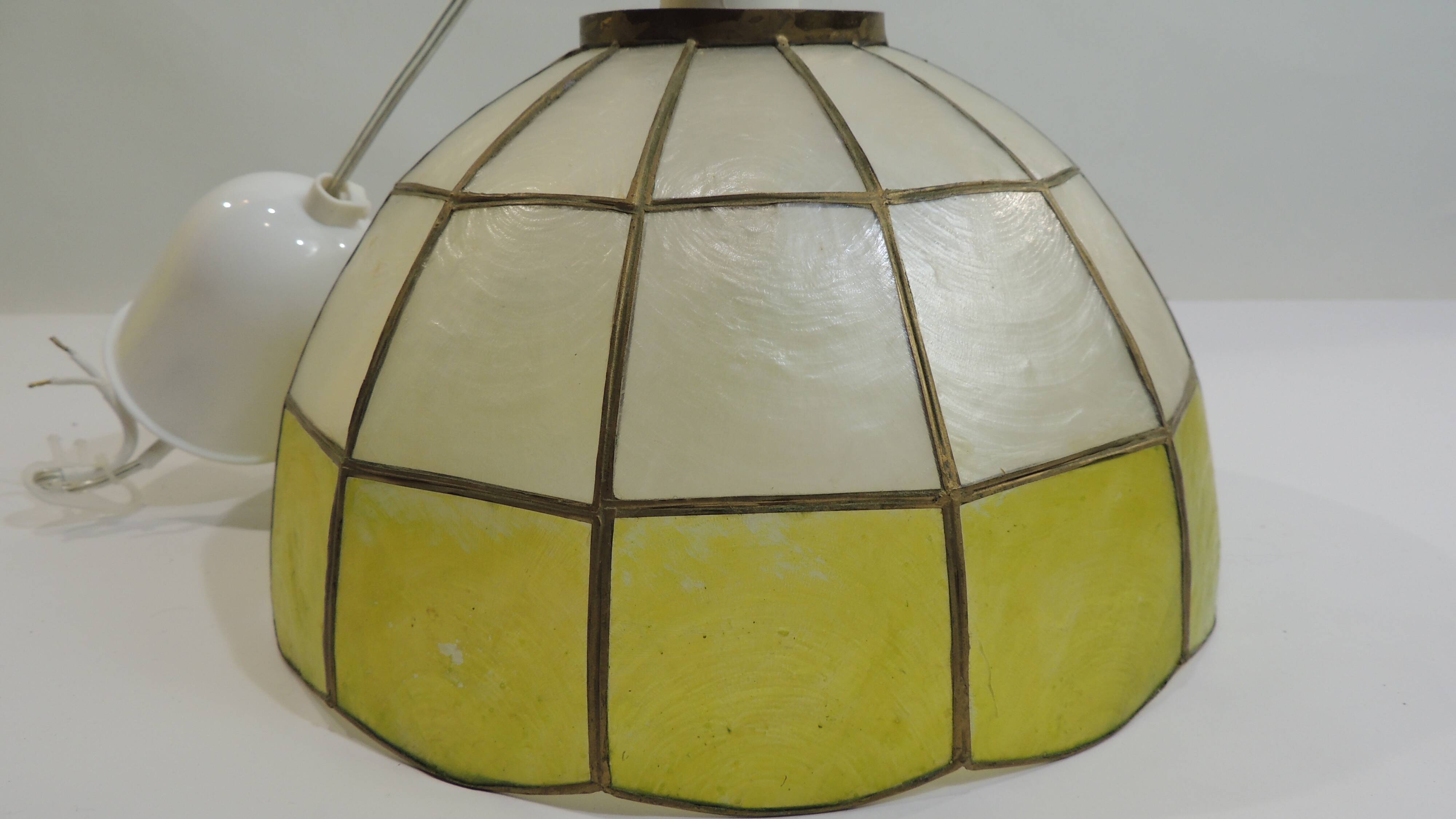 Mother-of-pearl pendant light / chandelier / vintage