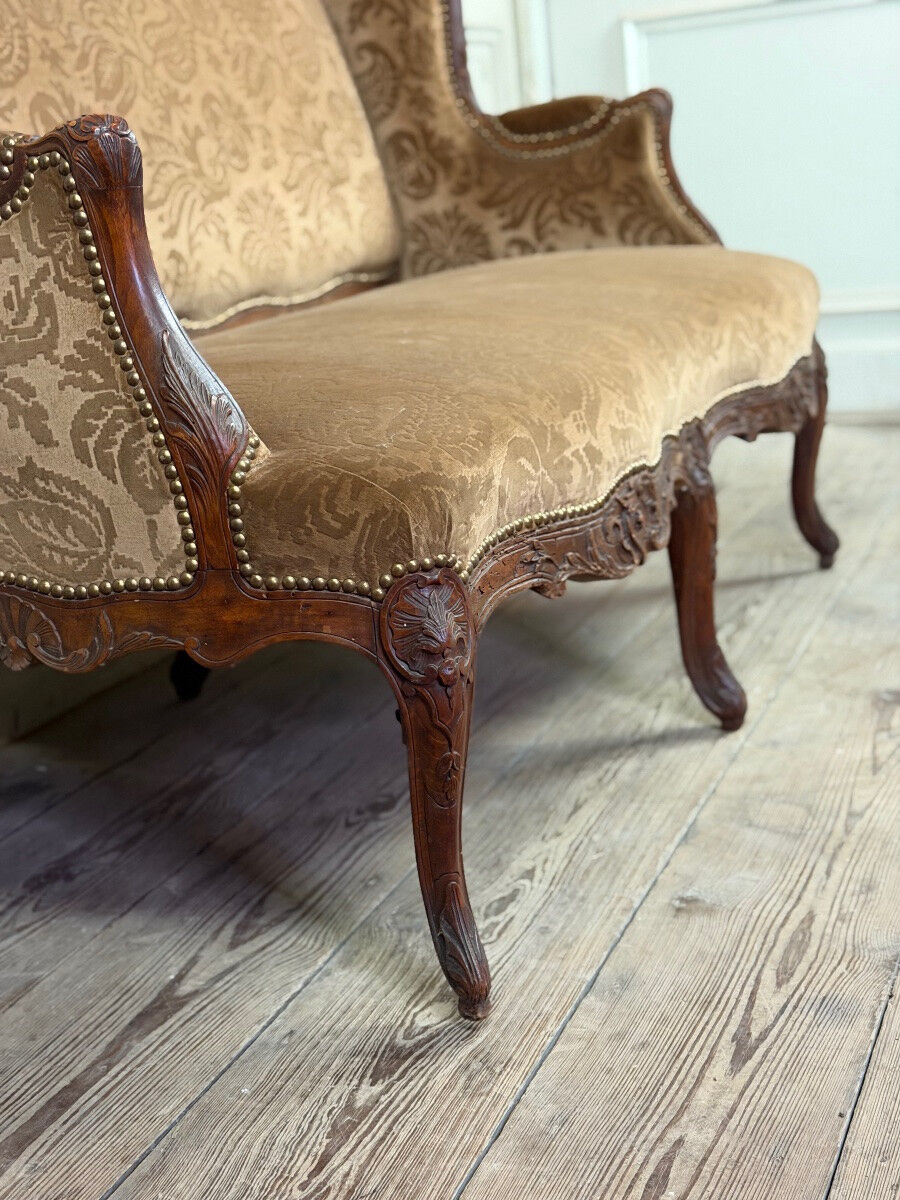 Small Louis XV style wingback bench, circa 1880