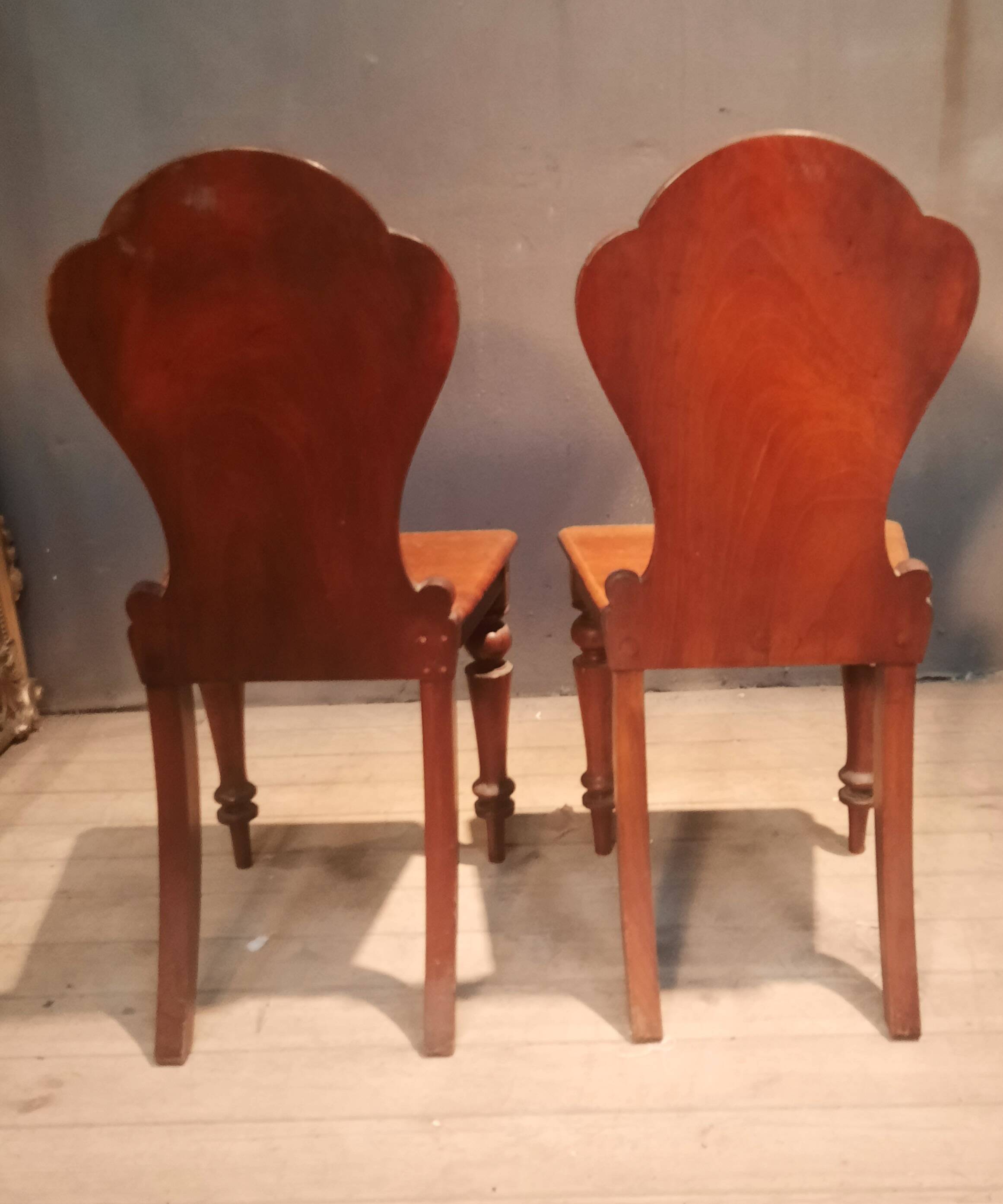 Pair of stool chairs